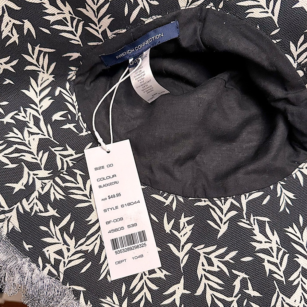 FRENCH CONNECTION | LEAF PRINT SUNHAT | Black & Ecru | NWT - Picture 5 of 12